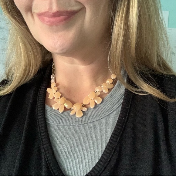 NWOT J.Crew peach necklace - Picture 4 of 11